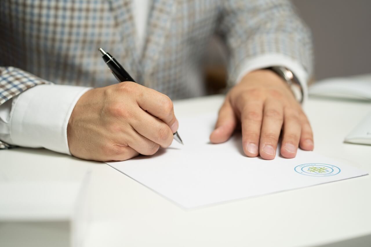 Jak napisać testament – wzór oraz napisanie odręcznie
